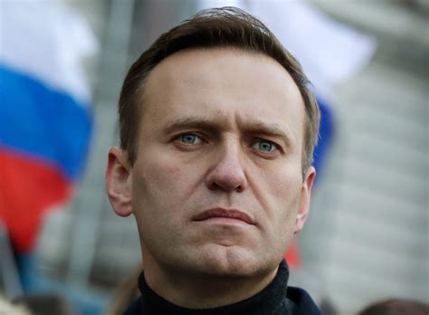  Navalny Zehirlenmesi: Rusya'nın İç Siyasi Gösterişinin Yeni Bir Bölümü mü?